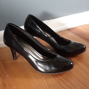 Black heels, pumps, comfort plus size 7